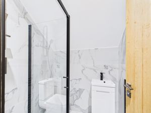 Photo 24- click for photo gallery